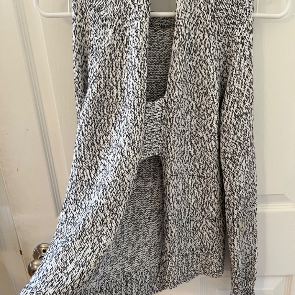 Sweater - Picture 3 of 5